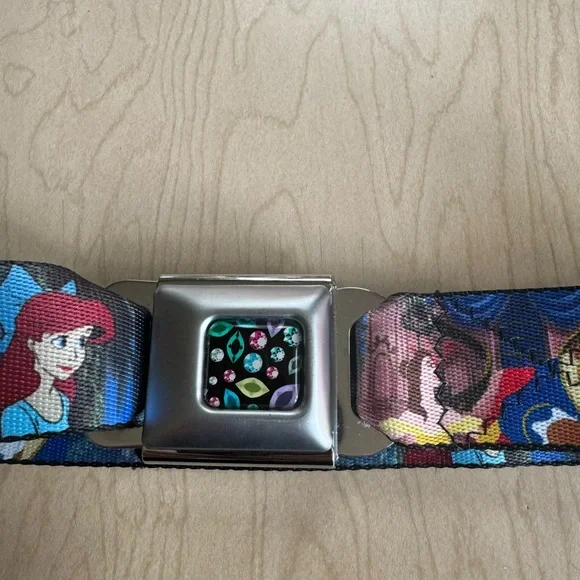 Buckledown Adjustable Disney Seatbelt Princess Belt - Picture 6 of 8